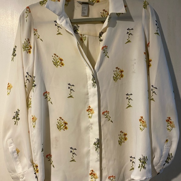 Blouse with floral print - Picture 1 of 2